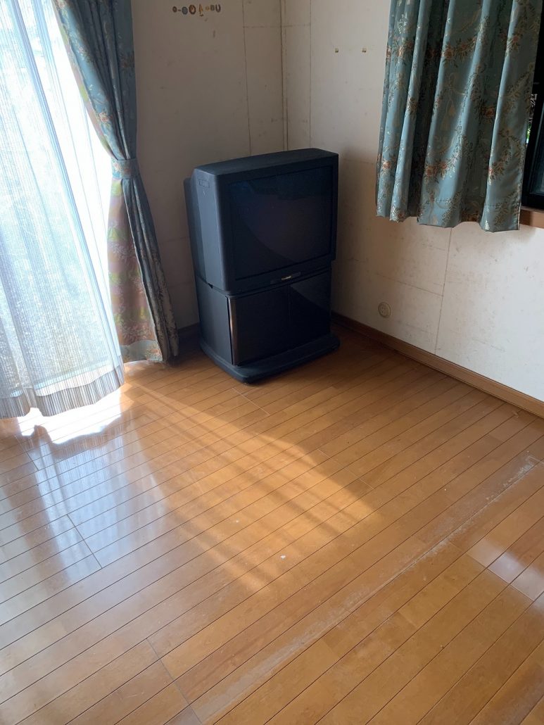 不要になったテレビ