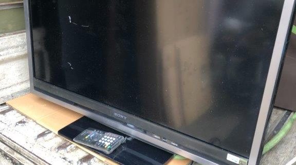 液晶テレビ（ソニー製）