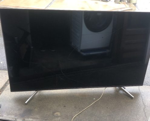 液晶テレビ（ソニー製）