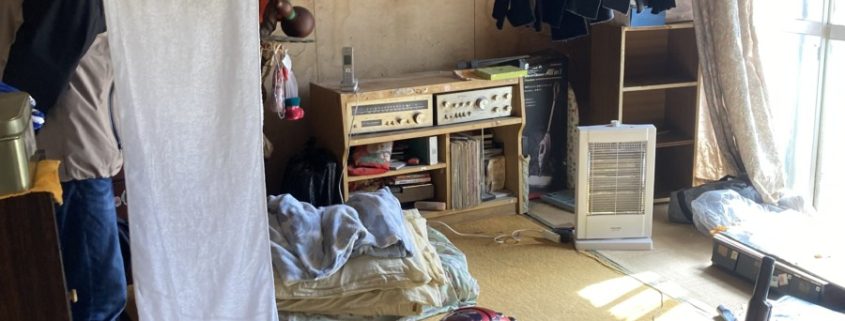 ゴミ屋敷状態の部屋